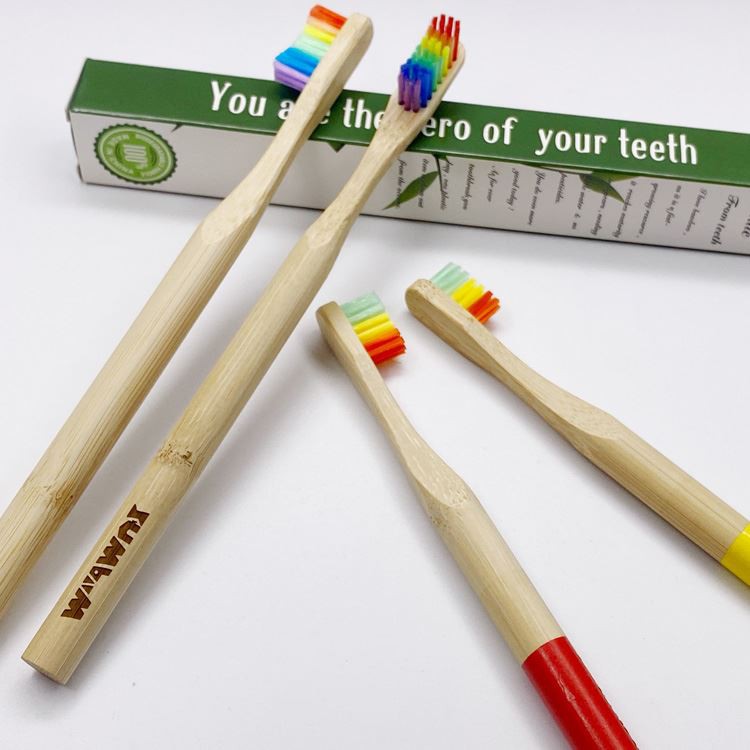 Prive Logo Biodégradables Banbou bwòs dan